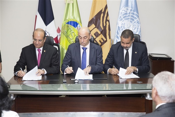 TSE, PNUD y la JCE firman acuerdo de colaboración para promover la igualdad de género