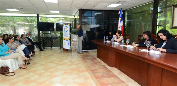 JCE, PNUD y Cámara de Diputados realizan Taller de Autoestima y Liderazgo para Mujeres Políticas